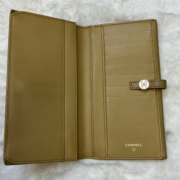 Authentic Chanel wallet - Picture 4 of 9